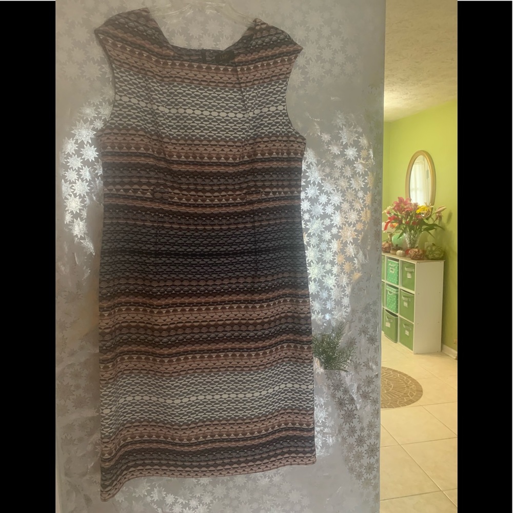GEOMETRIC 🧿SHIFT DRESS Women’s Sz 16